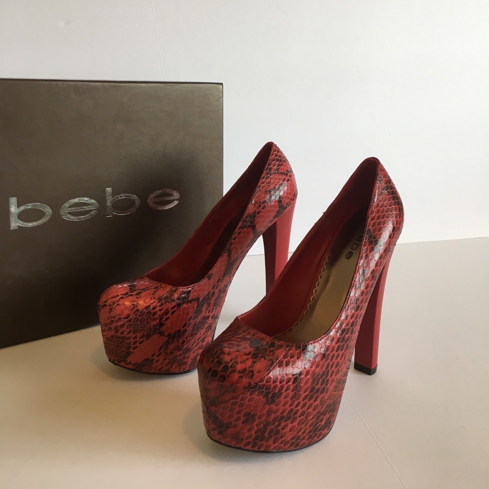 NIB BEBE KHLOE RARE EXOTIC PYTHON!! Red High Heel Pumps Size 8 - Picture 2 of 7